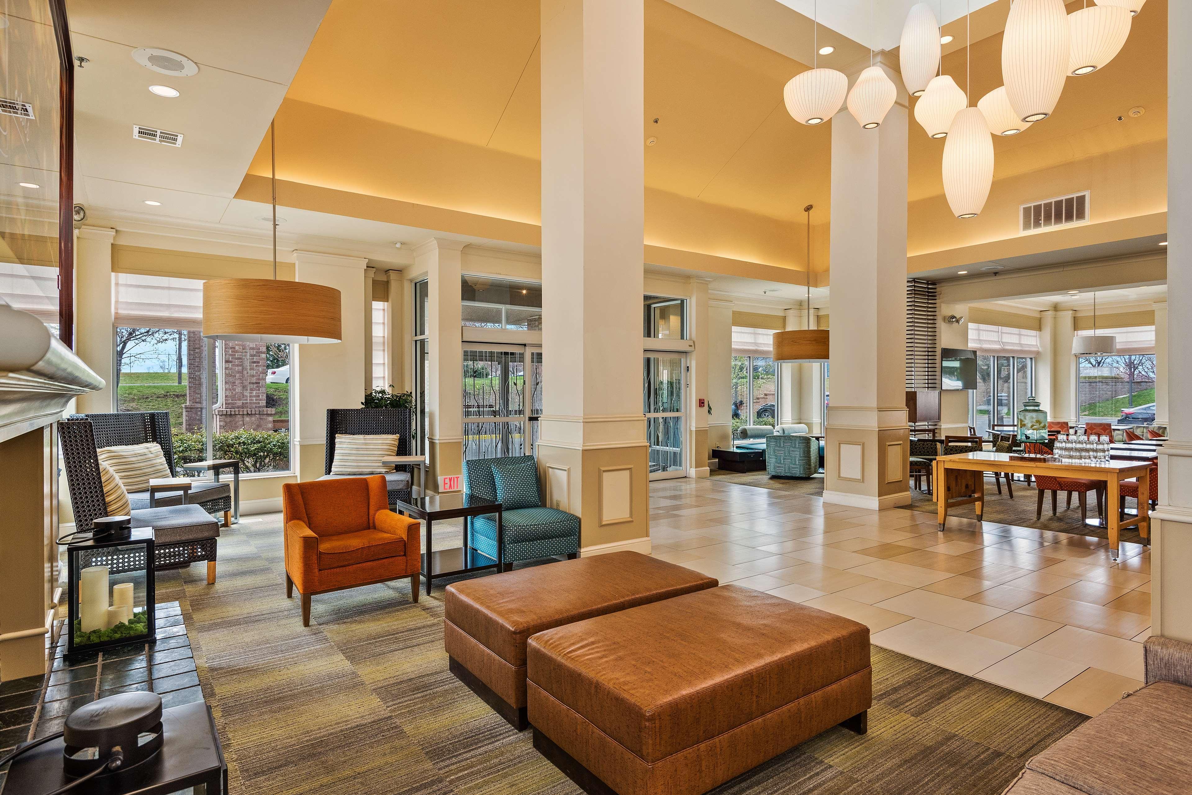 Hilton Garden Inn Overland Park Exterior photo