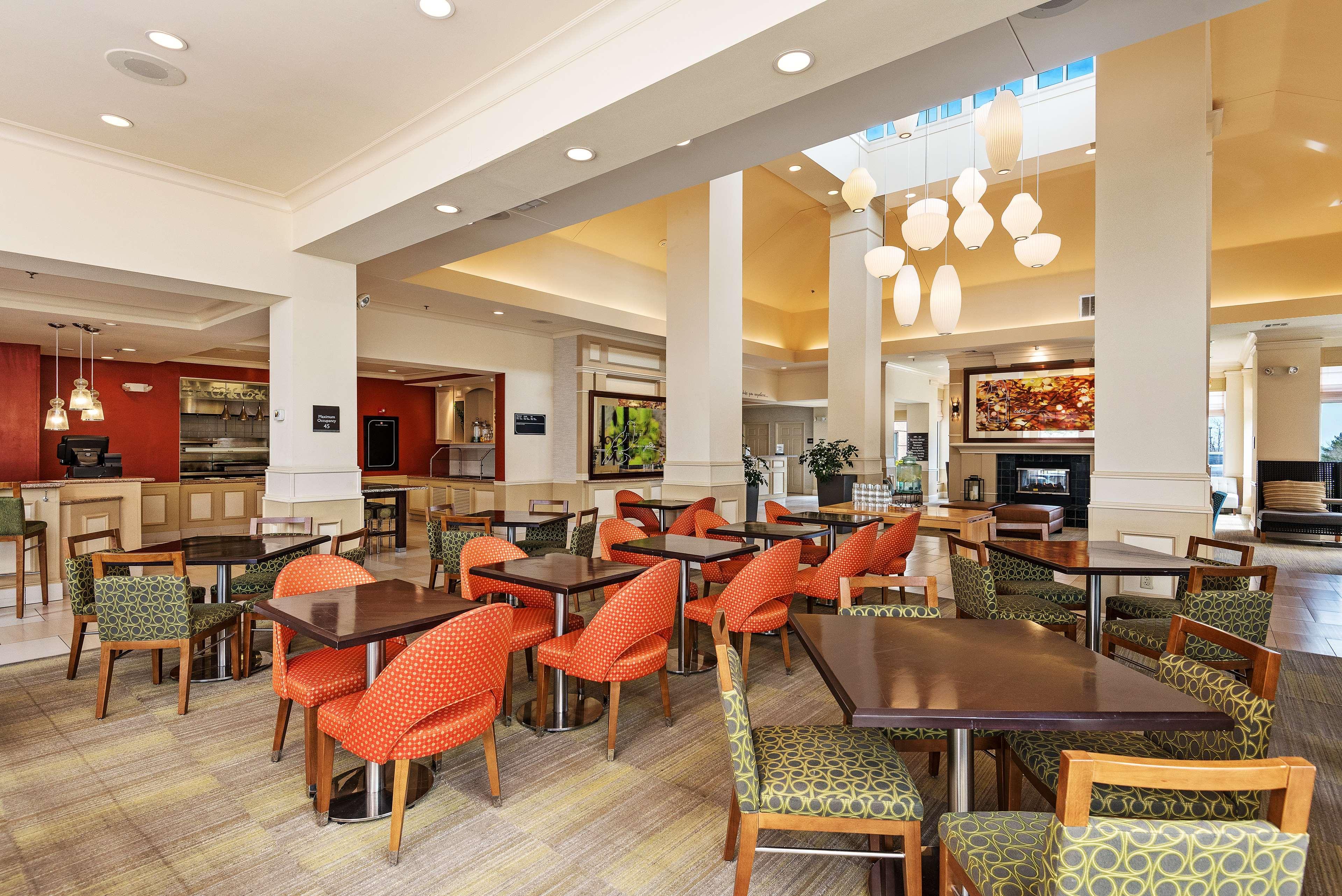Hilton Garden Inn Overland Park Exterior photo