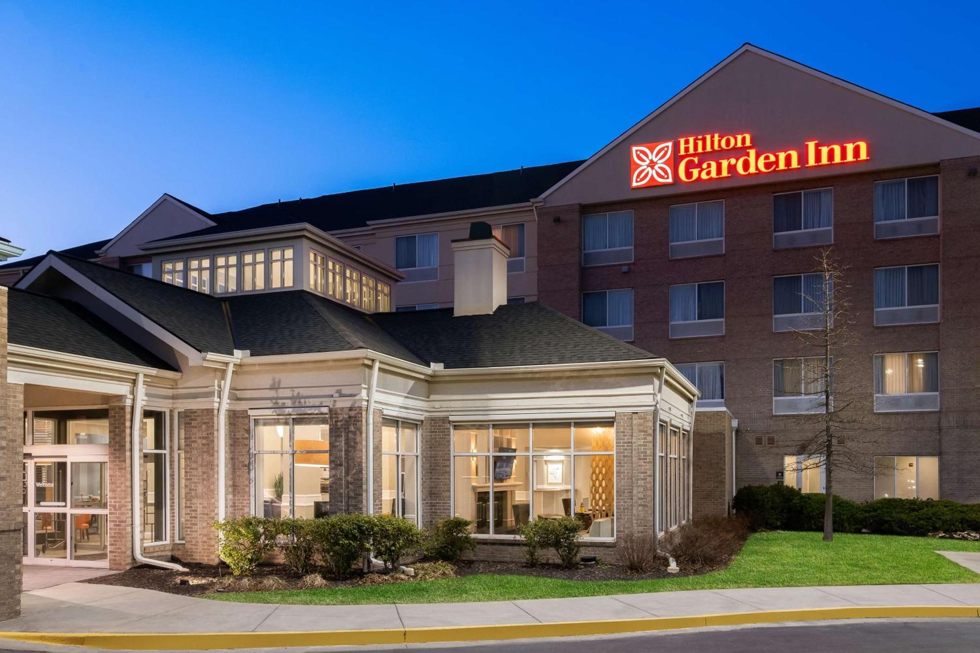 Hilton Garden Inn Overland Park Exterior photo