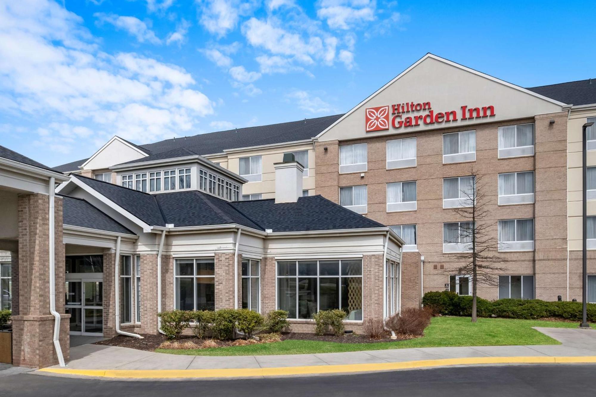Hilton Garden Inn Overland Park Exterior photo